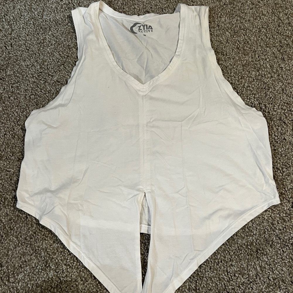 Zyia front tie tank
